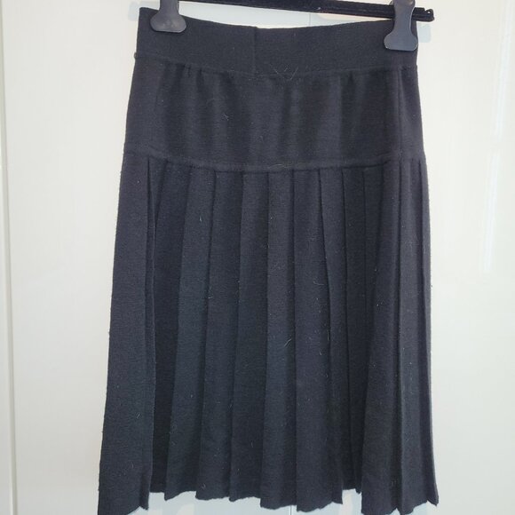 Vintage 90s Drop-Waist Wool Midi Pleated Skirt in Black Andrea Jovine Size M - Picture 2 of 5